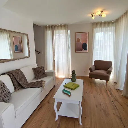 Zogbi Hospitality 4 * Aubonne