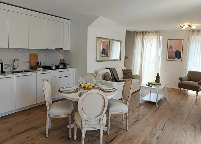 شقة Zogbi Hospitality 4 *